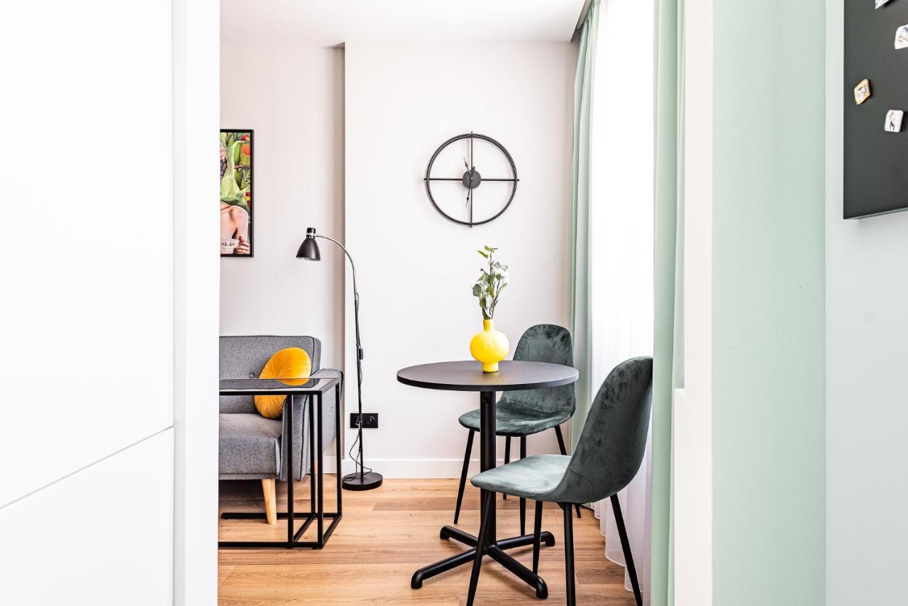 Apartment Frida Katowice Ligota Near Hospitals & Sum エクステリア 写真